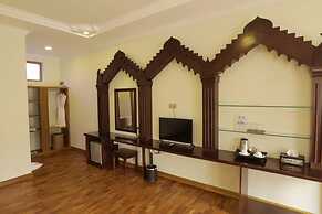 Famous Hotel Bagan 2