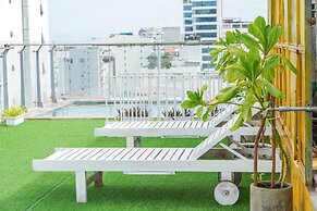 Jolia Hotel Danang Beach