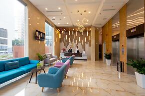 Jolia Hotel Danang Beach