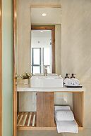 Jolia Hotel Danang Beach