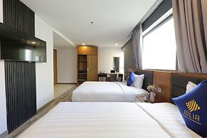 Jolia Hotel Danang Beach