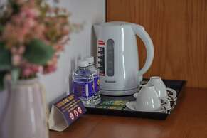 Jolia Hotel Danang Beach