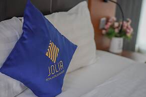 Jolia Hotel Danang Beach