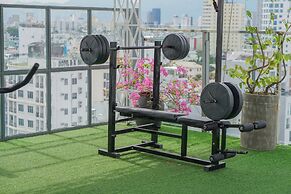 Jolia Hotel Danang Beach