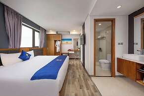 Jolia Hotel Danang Beach