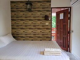 Pairom Resort