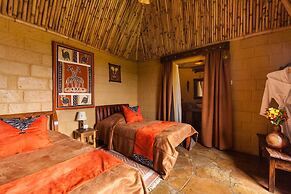 Rhino Watch safari Lodge