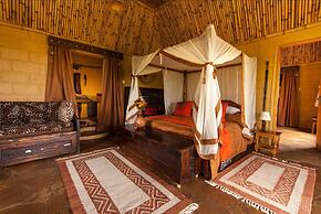 Rhino Watch safari Lodge