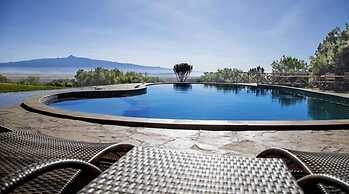 Rhino Watch safari Lodge