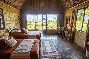 Rhino Watch safari Lodge