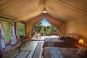 Rhino Watch safari Lodge