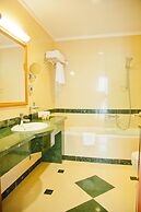 Caspian Riviera Grand Palace