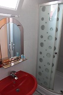 Dolphin hotel