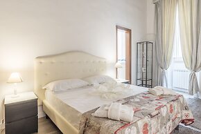 Pantheon Charming Apartment