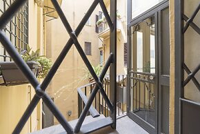 Pantheon Charming Apartment