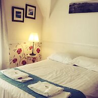 Tourian Lounge Hotel