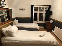 Tourian Lounge Hotel