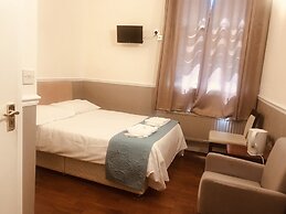 Tourian Lounge Hotel