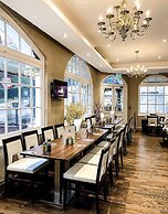 Tourian Lounge Hotel