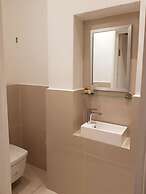 Tourian Lounge Hotel