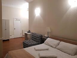 Tourian Lounge Hotel