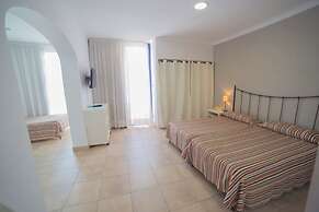 Casa Del Mar Hotel