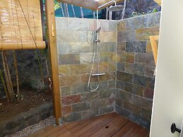 La Kaz Nana Sakifo - Adults Only