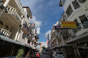 Knock Knock Beach Boutique