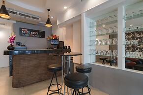 Knock Knock Beach Boutique