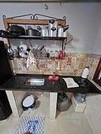 Flat na Praia de Itapuã no Térreo com AR-Condicionado - SEM TAXAS