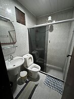 Flat na Praia de Itapuã no Térreo com AR-Condicionado - SEM TAXAS