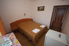 Lera Guest House