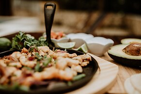 Castillo Tambor Resort and Restaurant