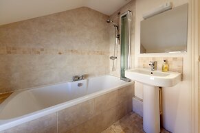 Camside, Chipping Campden - Taswell Retreats