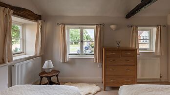 Camside, Chipping Campden - Taswell Retreats
