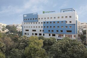 Holiday Inn Express Hyderabad Banjara Hills, an IHG Hotel