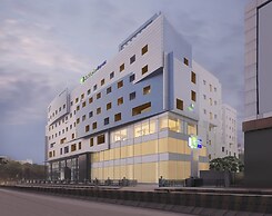 Holiday Inn Express Hyderabad Banjara Hills by IHG