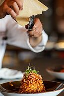 Holiday Inn Edmonton South - Evario Events by IHG