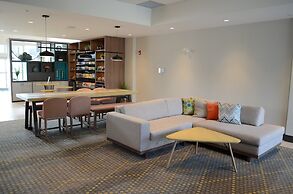 Holiday Inn Edmonton South - Evario Events by IHG