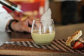 Holiday Inn Edmonton South - Evario Events by IHG