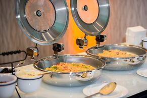 Holiday Inn Edmonton South - Evario Events by IHG