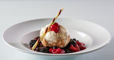 Holiday Inn Edmonton South - Evario Events by IHG