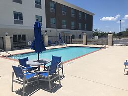 Holiday Inn Express And Suites Junction by IHG