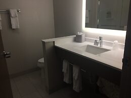 Holiday Inn Express And Suites Junction by IHG