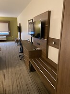 Holiday Inn Express And Suites Junction by IHG
