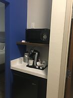 Holiday Inn Express And Suites Junction by IHG