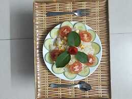 Tamcoc White Swan Hostel