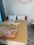 Tamcoc White Swan Hostel