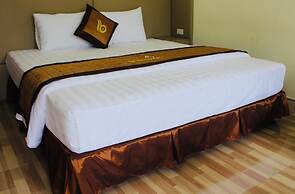 Ba Be Legend Hotel
