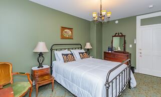 Historic Hotel Broadalbin